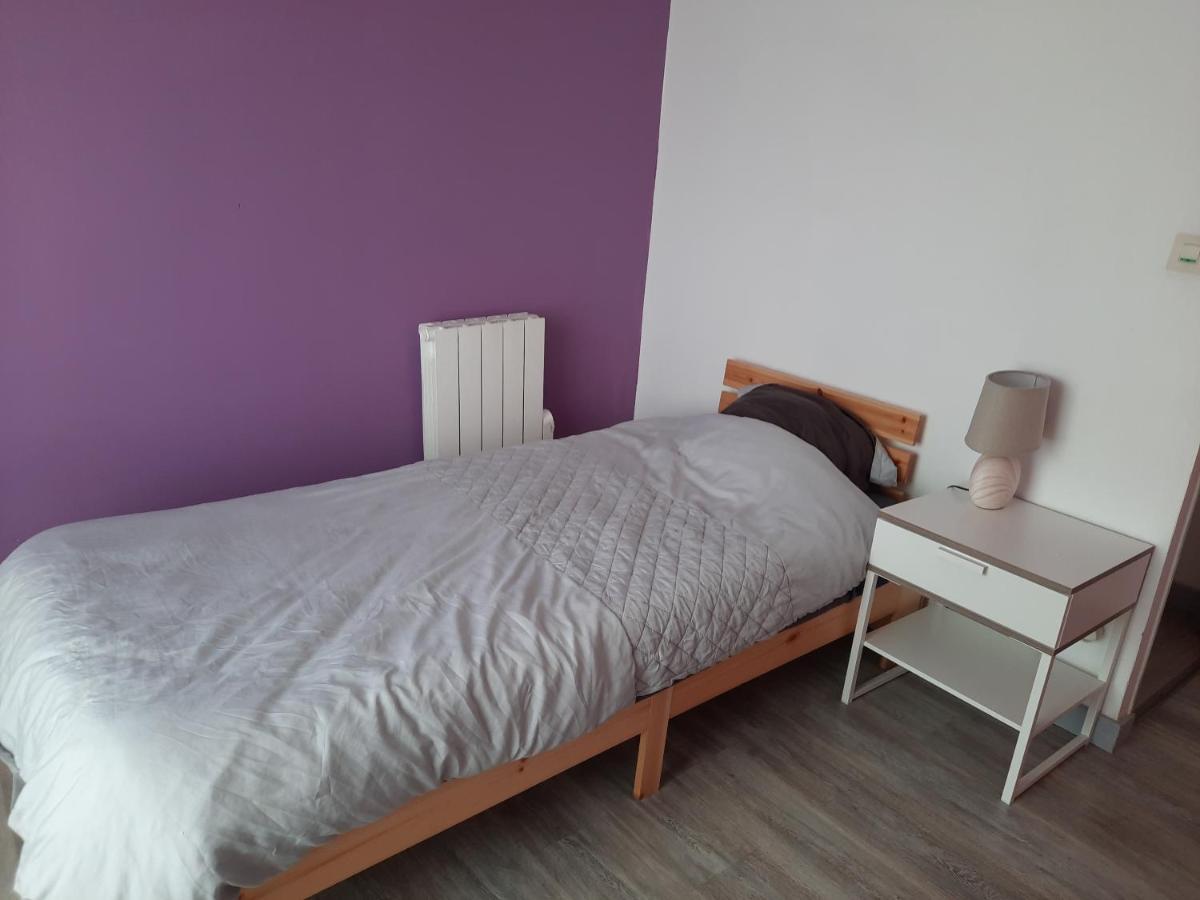 Appartement Tres Spacieux 4 Chambres 6 Couchages Noidans-le-Ferroux Esterno foto